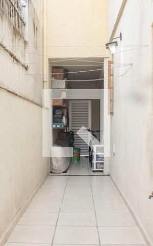 Casa de condomínio à venda com 167m², 3 quartos e 1 vagaQuintal