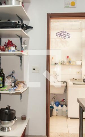 Casa de condomínio à venda com 167m², 3 quartos e 1 vagaQuarto de Serviço