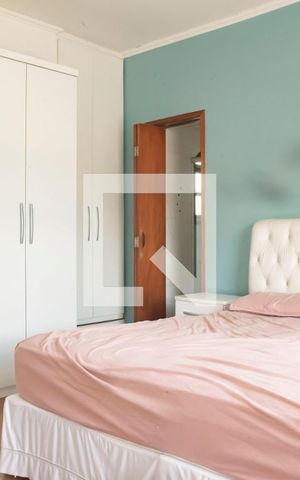 Casa de condomínio à venda com 167m², 3 quartos e 1 vagaSuíte 1