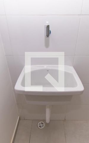 Studio à venda com 34m², 1 quarto e sem vaga Studio à venda com 34m², 1 quarto e sem vagaÁrea de Serviço
