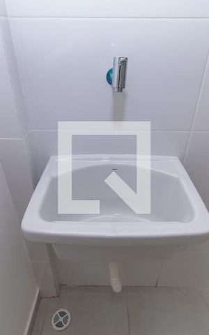 Studio à venda com 27m², 1 quarto e sem vaga Studio à venda com 27m², 1 quarto e sem vagaÁrea de Serviço
