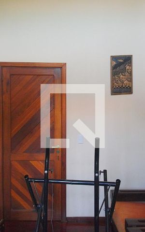 Casa à venda com 360m², 3 quartos e 2 vagasSala 2