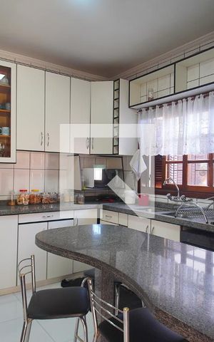 Casa à venda com 360m², 3 quartos e 2 vagasCozinha