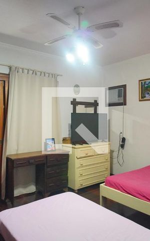 Casa à venda com 360m², 3 quartos e 2 vagasQuarto 1