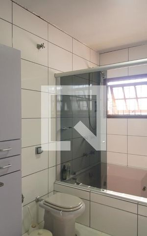 Casa à venda com 360m², 3 quartos e 2 vagasBanheiro da Suíte