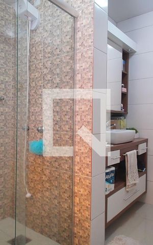 Casa à venda com 350m², 3 quartos e 5 vagas Casa à venda com 350m², 3 quartos e 5 vagasBanheiro da Suíte