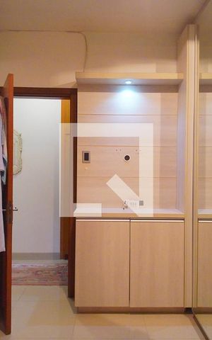 Casa à venda com 350m², 3 quartos e 5 vagas Casa à venda com 350m², 3 quartos e 5 vagasQuarto 2