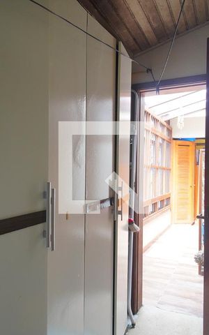 Casa à venda com 350m², 3 quartos e 5 vagas Casa à venda com 350m², 3 quartos e 5 vagasÁrea de Serviço