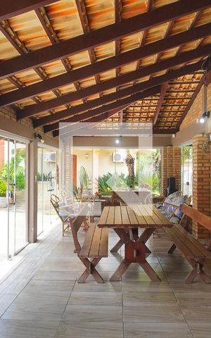 Casa à venda com 350m², 3 quartos e 5 vagas Casa à venda com 350m², 3 quartos e 5 vagasÁrea comum - Salão de festas