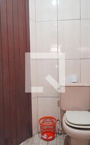 Casa à venda com 350m², 3 quartos e 5 vagas Casa à venda com 350m², 3 quartos e 5 vagasBanheiro 3
