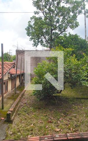 Casa à venda com 350m², 3 quartos e 5 vagas Casa à venda com 350m², 3 quartos e 5 vagasQuintal