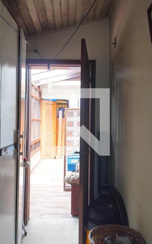 Casa à venda com 350m², 3 quartos e 5 vagas Casa à venda com 350m², 3 quartos e 5 vagasÁrea de Serviço