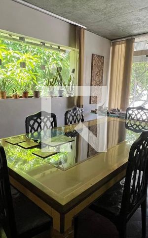 Casa para alugar com 350m², 3 quartos e 4 vagas Casa para alugar com 350m², 3 quartos e 4 vagasSala de Jantar