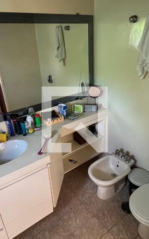 Casa para alugar com 350m², 3 quartos e 4 vagas Casa para alugar com 350m², 3 quartos e 4 vagasBanheiro da Suíte