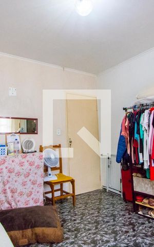 Casa à venda com 152m², 2 quartos e 3 vagas Casa à venda com 152m², 2 quartos e 3 vagasQuarto 2