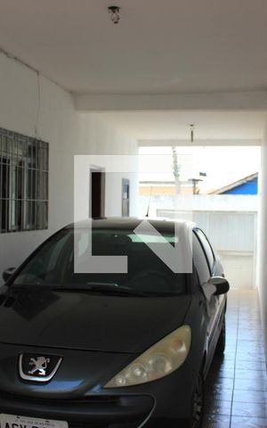 Casa à venda com 200m², 4 quartos e 3 vagasGaragem