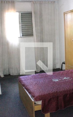 Casa à venda com 200m², 4 quartos e 3 vagasSuíte