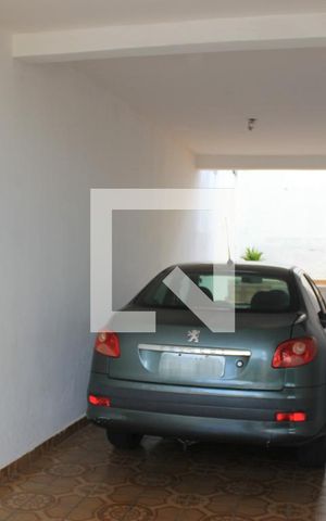 Casa à venda com 200m², 4 quartos e 3 vagasGaragem