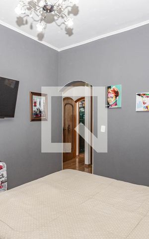 Casa à venda com 300m², 3 quartos e 5 vagas Casa à venda com 300m², 3 quartos e 5 vagasQuarto