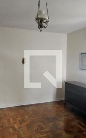 Casa para alugar com 200m², 3 quartos e 3 vagas Casa para alugar com 200m², 3 quartos e 3 vagasSuíte
