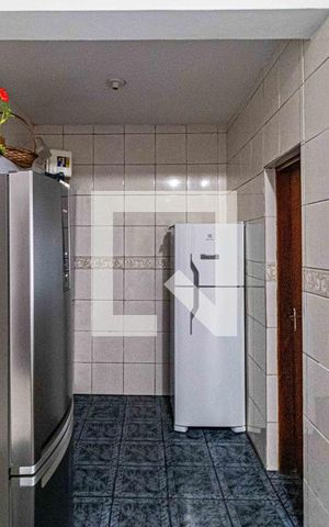 Casa à venda com 385m², 6 quartos e 8 vagas Casa à venda com 385m², 6 quartos e 8 vagasCasa 01 - Cozinha