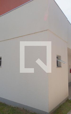 Apartamento à venda com 44m², 2 quartos e 1 vaga Apartamento à venda com 44m², 2 quartos e 1 vagaÁrea comum - Salão de festas