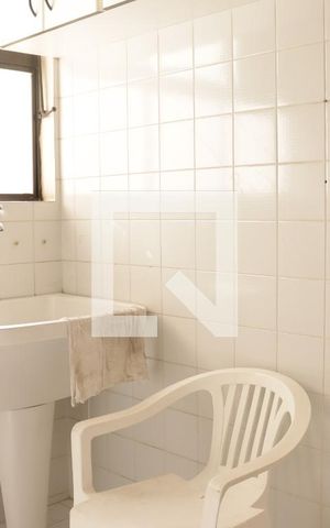 Apartamento para alugar com 80m², 2 quartos e 1 vagaÁrea de Serviço