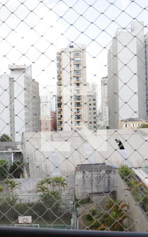 Apartamento para alugar com 80m², 2 quartos e 1 vagaVista da Sacada