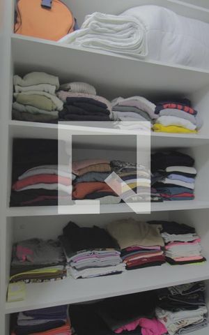 Casa à venda com 90m², 2 quartos e 4 vagasCloset