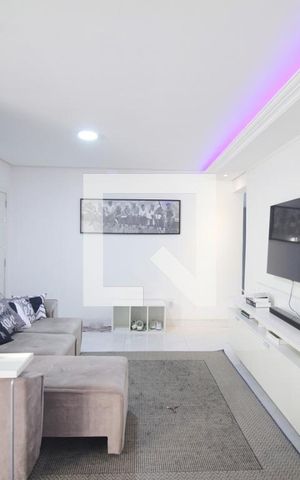 Casa à venda com 90m², 2 quartos e 4 vagasSala de TV