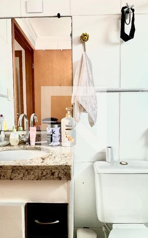 Apartamento à venda com 68m², 2 quartos e 1 vaga Apartamento à venda com 68m², 2 quartos e 1 vagaBanheiro