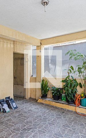 Casa à venda com 300m², 4 quartos e 1 vagaGaragem