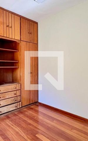 Casa à venda com 494m², 3 quartos e 4 vagas Casa à venda com 494m², 3 quartos e 4 vagasquarto 3