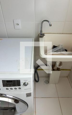 Apartamento para alugar com 45m², 2 quartos e 1 vaga Apartamento para alugar com 45m², 2 quartos e 1 vagaÁrea de Serviço
