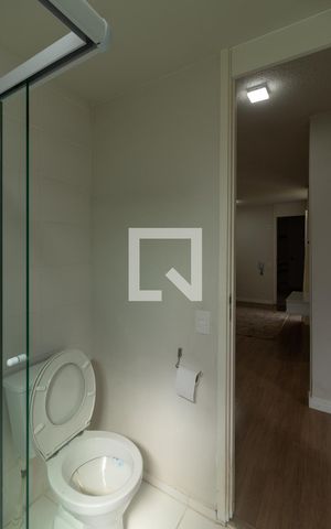 Apartamento para alugar com 45m², 2 quartos e 1 vaga Apartamento para alugar com 45m², 2 quartos e 1 vagaBanheiro
