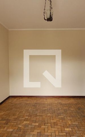 Casa para alugar com 200m², 3 quartos e 2 vagas Casa para alugar com 200m², 3 quartos e 2 vagasSuíte