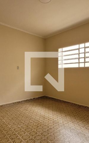 Casa para alugar com 200m², 3 quartos e 2 vagas Casa para alugar com 200m², 3 quartos e 2 vagasCopa