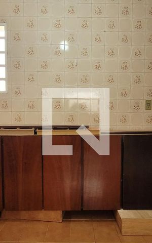 Casa para alugar com 200m², 3 quartos e 2 vagas Casa para alugar com 200m², 3 quartos e 2 vagasArea de serviço