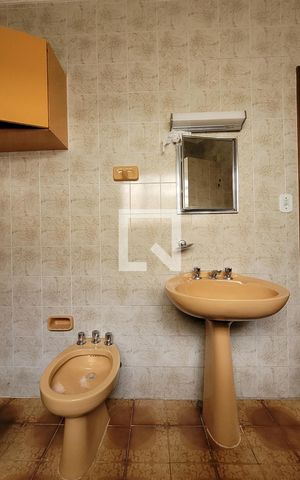 Casa para alugar com 200m², 3 quartos e 2 vagas Casa para alugar com 200m², 3 quartos e 2 vagasBanheiro