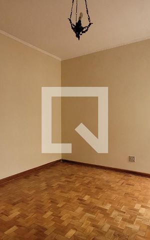 Casa para alugar com 200m², 3 quartos e 2 vagas Casa para alugar com 200m², 3 quartos e 2 vagasQuarto
