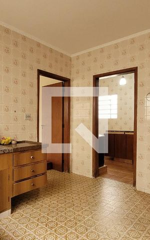Casa para alugar com 200m², 3 quartos e 2 vagas Casa para alugar com 200m², 3 quartos e 2 vagasCozinha