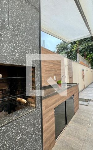Casa de condomínio à venda com 105m², 2 quartos e 2 vagas Casa de condomínio à venda com 105m², 2 quartos e 2 vagasÁrea externa
