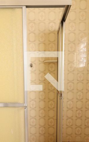 Casa para alugar com 316m², 4 quartos e 6 vagasBanheiro Social