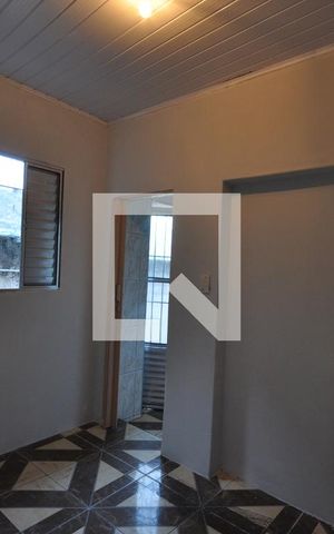 Casa para alugar com 42m², 2 quartos e sem vagaQuarto 1