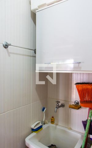 Casa à venda com 230m², 3 quartos e 2 vagasÁREA DE SERVIÇO