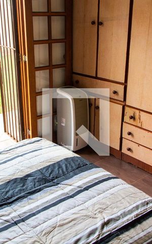Casa à venda com 230m², 3 quartos e 2 vagasSUITE