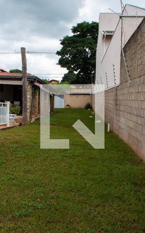 Casa à venda com 230m², 3 quartos e 2 vagasÁREA EXTERNA