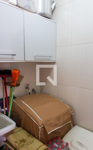 Casa à venda com 230m², 3 quartos e 2 vagasÁREA DE SERVIÇO