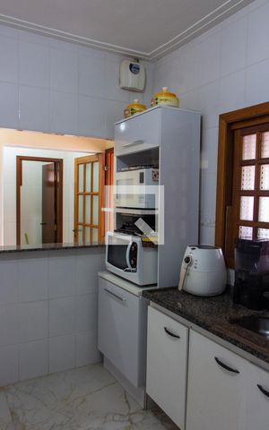 Casa à venda com 230m², 3 quartos e 2 vagasCOZINHA