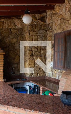 Casa à venda com 230m², 3 quartos e 2 vagasÁREA EXTERNA